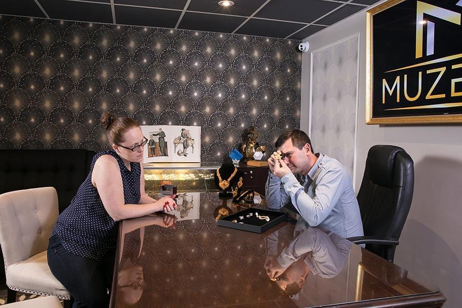 How Muzeum gets you more money for your old collectibles than other antique stores - Muzeum Gold and Silver