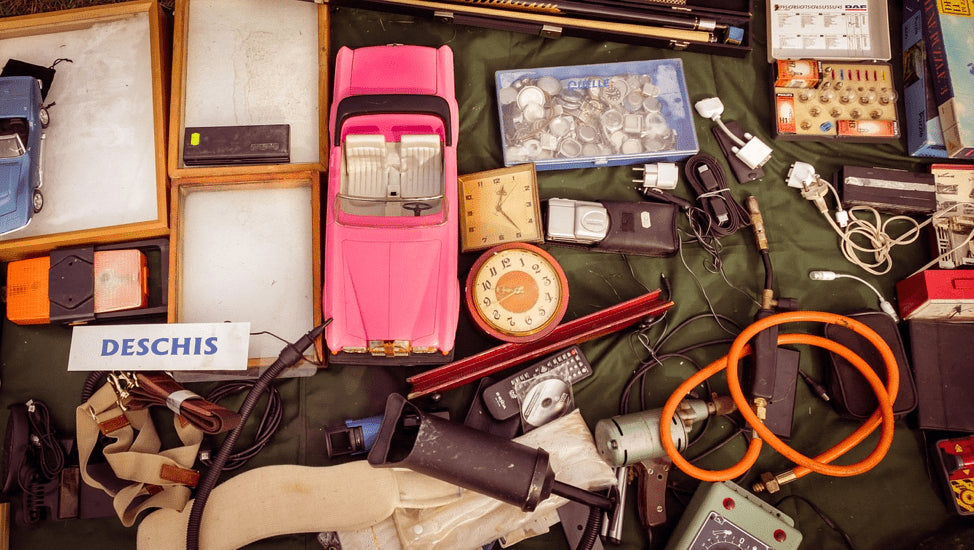 Top 10 Most Valuable Items Found at Yard Sales - Muzeum Gold and Silver