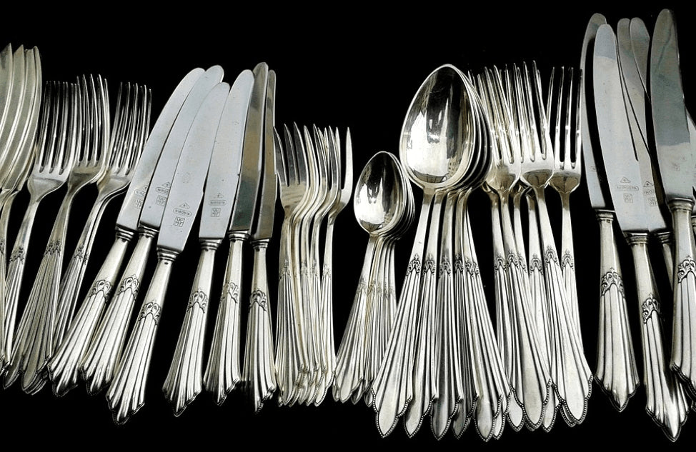 Guide to Selling Silverware: Is My Silverware Worth Anything? - Muzeum Gold and Silver