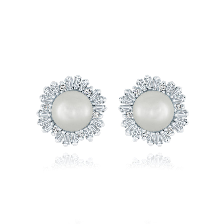 Pearls stud earrings